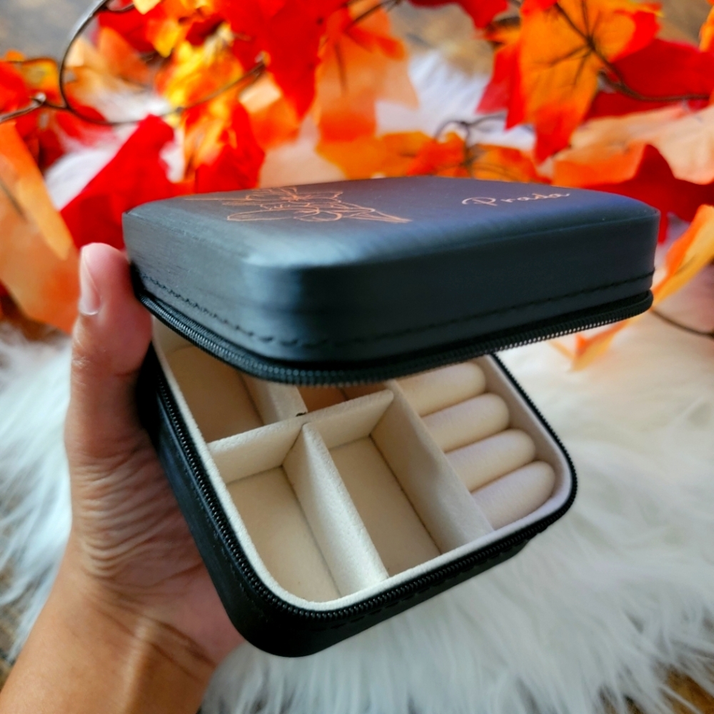 SALE🎉 Black Jewerly Organizer Storage Box Case